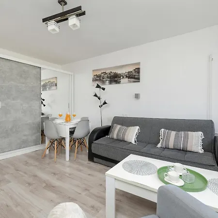 Apartament Blisko Parku Zeromskiego By Renters Apartament