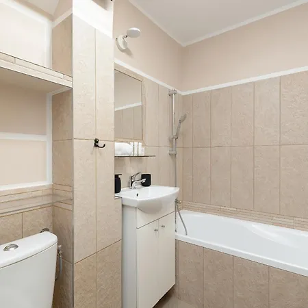 Apartament Blisko Parku Zeromskiego By Renters Szczecin